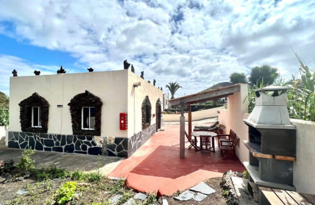Incredible Rural House with Beautiful Panoramic Views