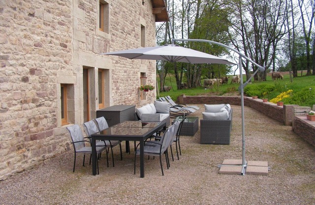 INDIVIDUAL HOUSE for 11 people with disabled access.