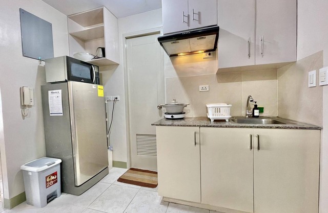 Inviting 2-bed Apartment in Mandaluyong