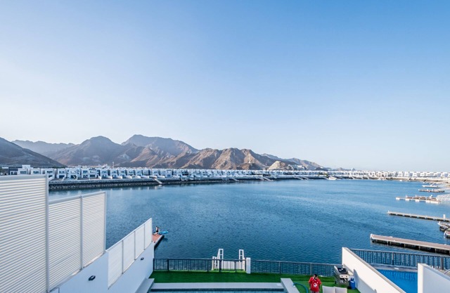 Inviting 4BR Villa with Assistant Room - Al Dana Island, Sharm, Fujairah by Deluxe Holiday Homes