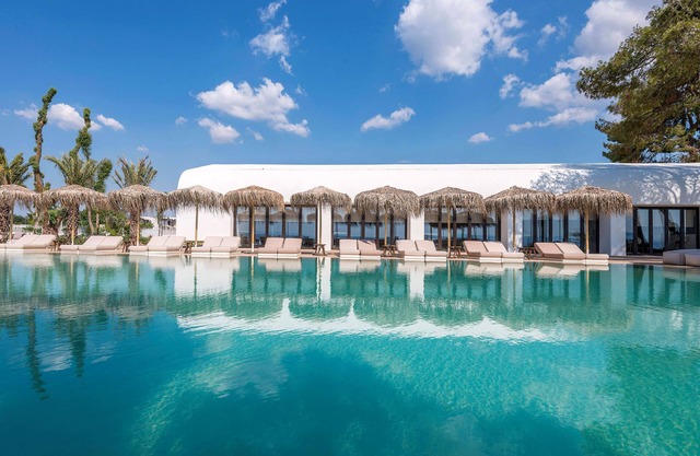 Isla Brown Corinthia Resort & Spa, Curio Collection Hilton
