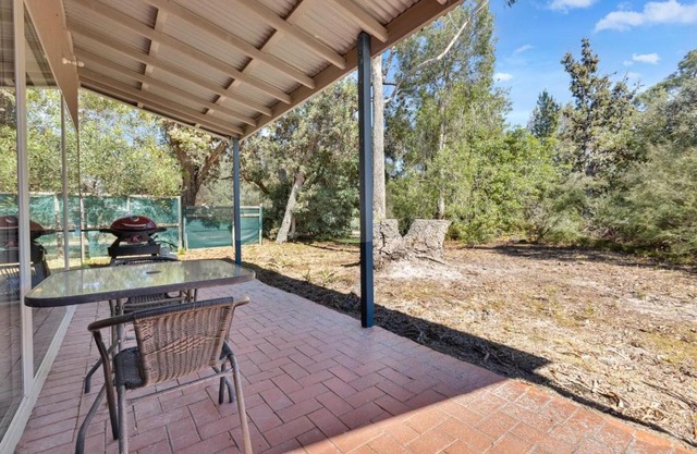 Ivanhoe - Waterfront Retreat