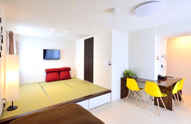 JapaneseWestern style room of 40m2 with raised tatami mats/Hashima Gifu
