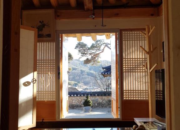 Jukheon Traditional House
