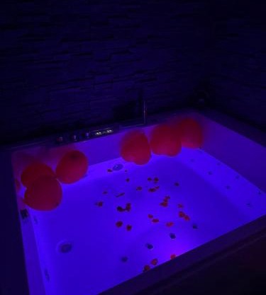 Jungle suite romantic - private Jacuzzi -