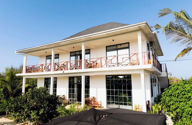 Jungle Villa - Apartment on Upper Floor of a Villa