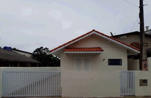 Juréia Beach House for Beach and Fishing Season with Air Conditioning