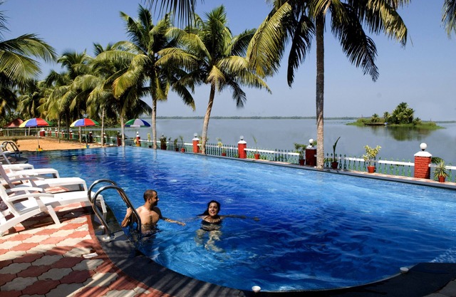 Kalathil Lake Resort