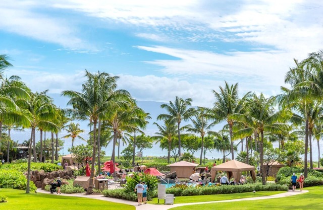 KBM Resorts | Spacious Ocean View 6-Bedroom Honua Kai Collection | Multi Unit Listing | Same Floor | 3 Free Rental Cars! HKK-220/25/29