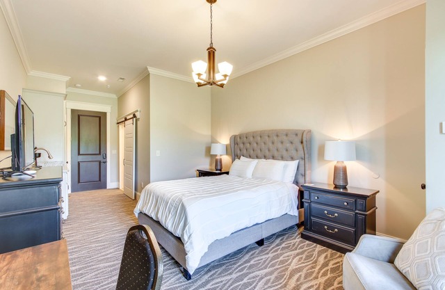 Keestone Studio with Resort Amenities!