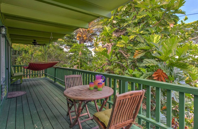 Kehena Treetop Bungalow-Near Black Sand Beach