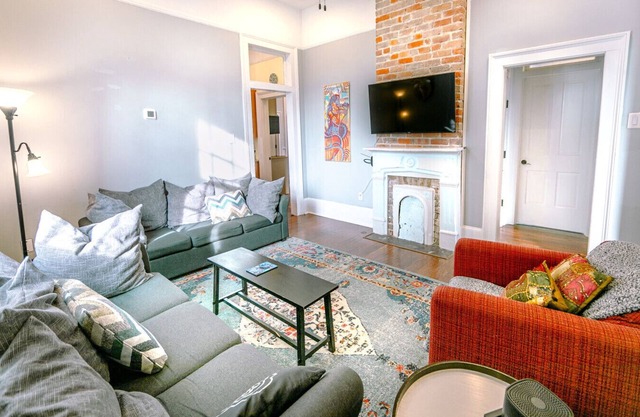 Kerlerec Victorian Cottage - Steps to French Qtr. Historic Getaways