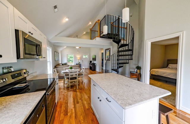 KIL9115 Snead Cottage. Pets OK, Golf Resort, Community Pool & Fitness