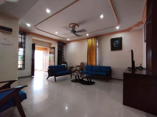 Kim Kim Homestay Melaka(11 Pax 4R2B)