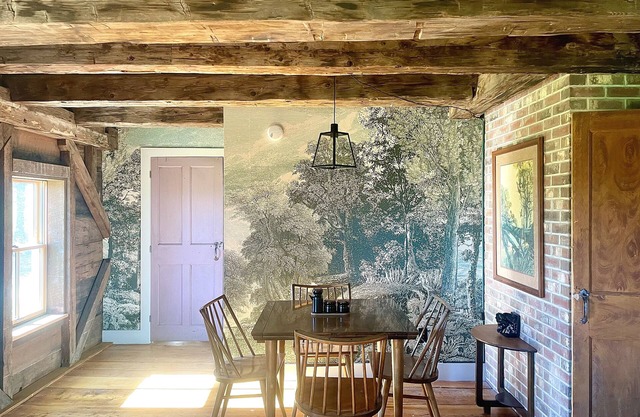 Kingdom Carriage House