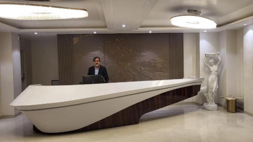 Kingdom Hotel