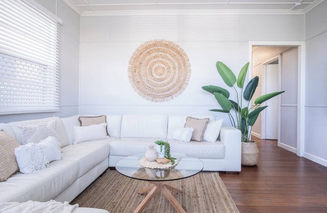Kings Beach Coastal Getaway, Bring the dog!