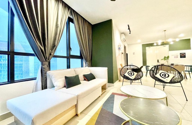 KL Gateway Premium Residences by Moka