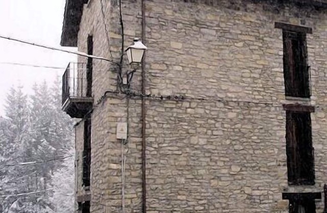L'Englata house for 12 people