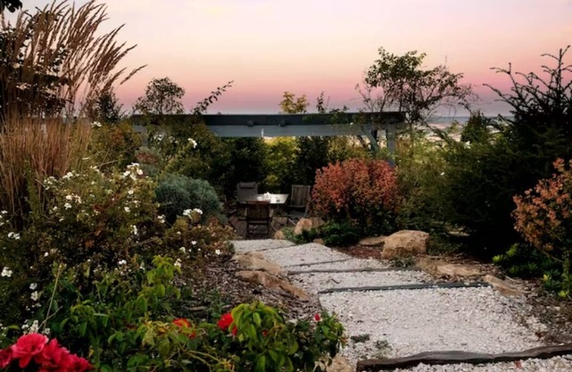 l'Intemporel Maison View on the vineyard