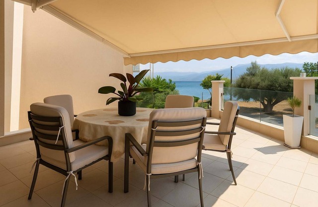 La Casa Rosa Seaside Getaway