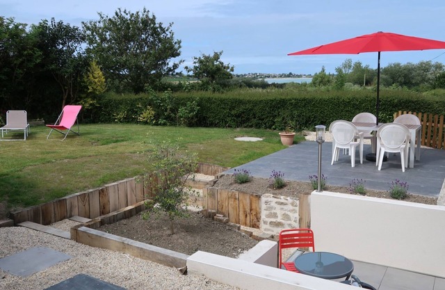 La Charmeuse by Interhome