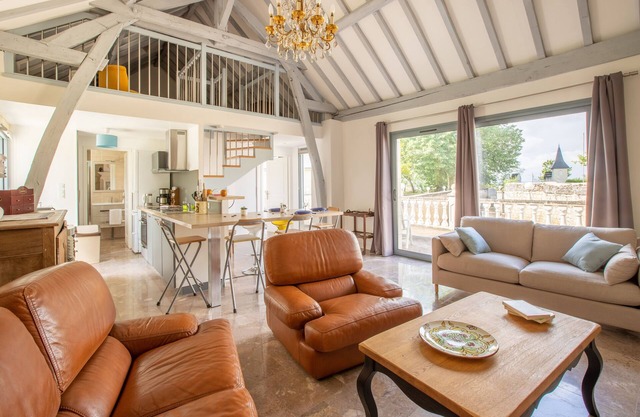 La Grange Royale - Two Bedroom House, Sleeps 6