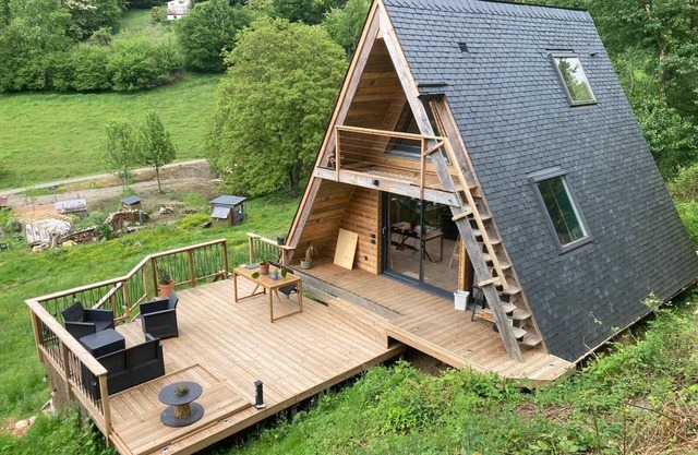 La maison en A Warm and atypical chalet in the heart of the Ariège mountains