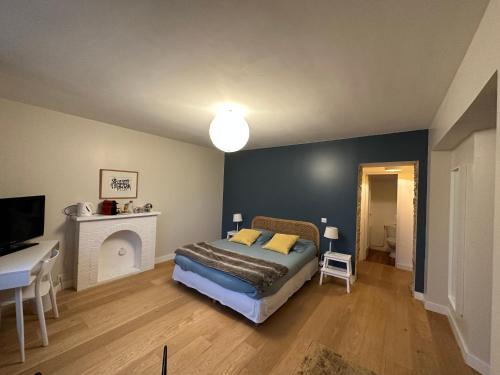 La Pierre Percée - logement indépendant - accès digicode