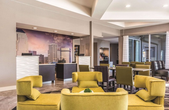 La Quinta Inn & Suites by Wyndham Shreveport Airport