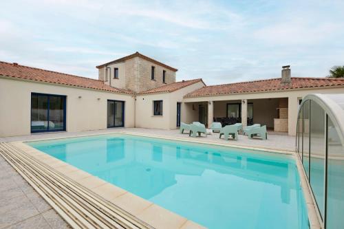 La Tour Maréchal - Gîte d'exception avec piscine