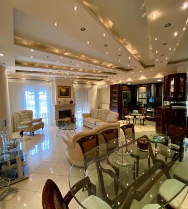 LaBelle Elite House in Aridaia,Lutra Pozar