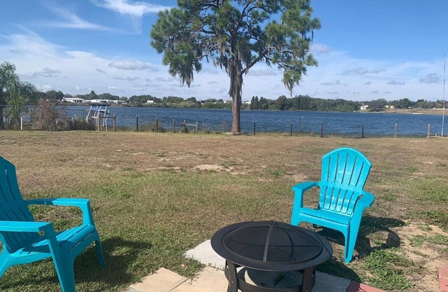 Lake House 3/2 With Private Dock, Kayak & Canoe