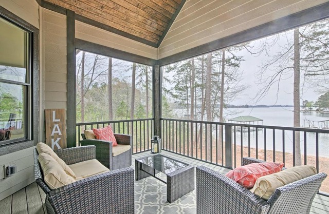 Lake Keowee Home with Balcony and Boat Dock!