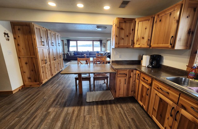 Lakefront Cabin on Full Rec Lake with Pier
