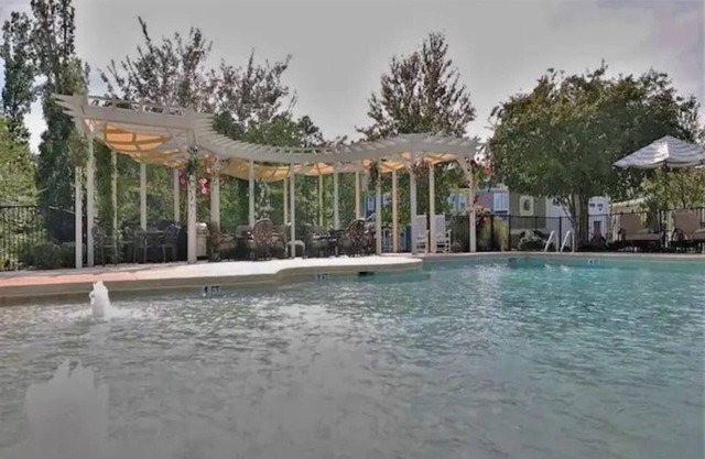 Lakefront Home w/Pool, Elevator, Pool Table