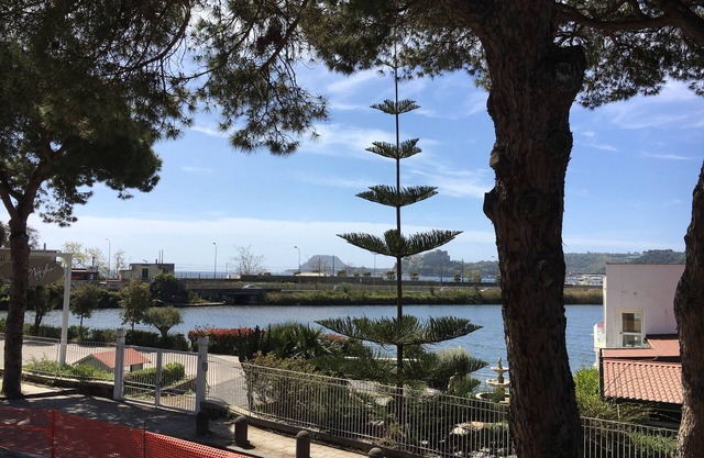Lakeside apartment in Lucrino,Pozzuoli