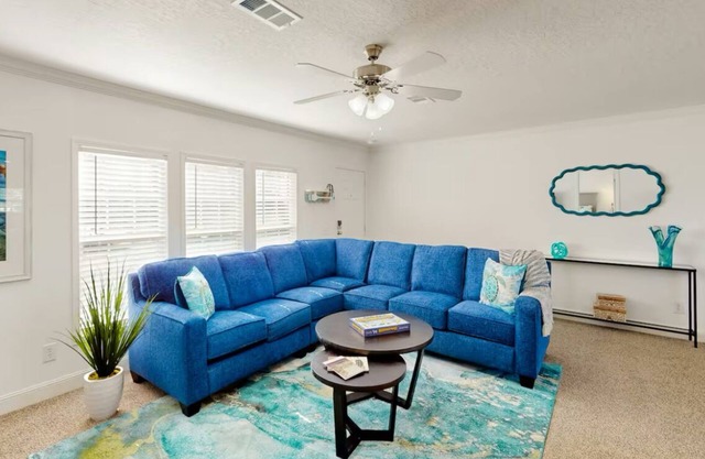 Lakeview Landing - Work and Stay | Near Boat Ramp