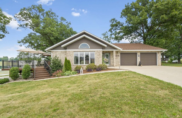 Lakeview Living - MAIN LIVING - Vacation home rental