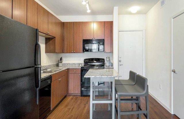 Landing at Toscana at Sonterra - 2 Bedrooms in .