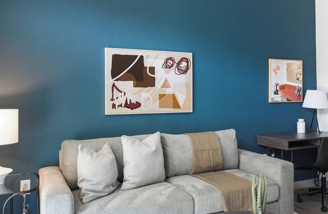 Landing | Beautiful 1BD, Gym, Courtyard