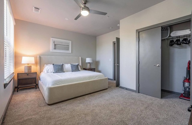 Landing | Incredible 2BD, Clubhouse, Courtyard