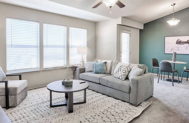 Landing | Stunning 1BD, Clubhouse, Pool