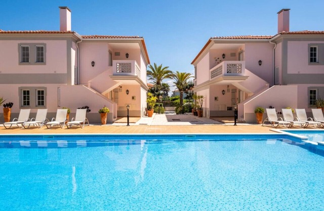 Large apartment on sunny resort
