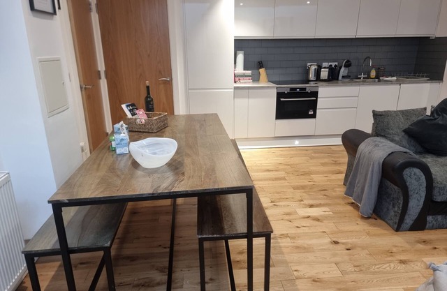 Large Duplex 7 Adults at London Bridge