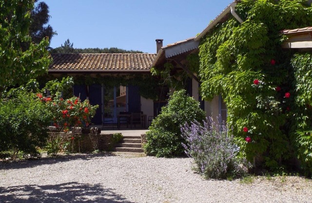 Large family home with garden, near lac du salagou, gorges de l'hérault
