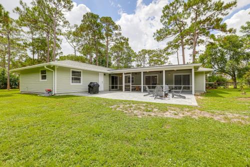 Large Private Yard Home 11 Mi to Palm Beach Coast
