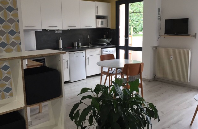 Large studio Compans Caffarelli