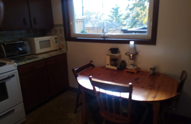 Large,sunny, two-room suite accessed from deck on wooded ravine.Eat-in kitchen.