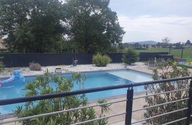 Last availability from 20/07 to 27/07, villa with swimming pool